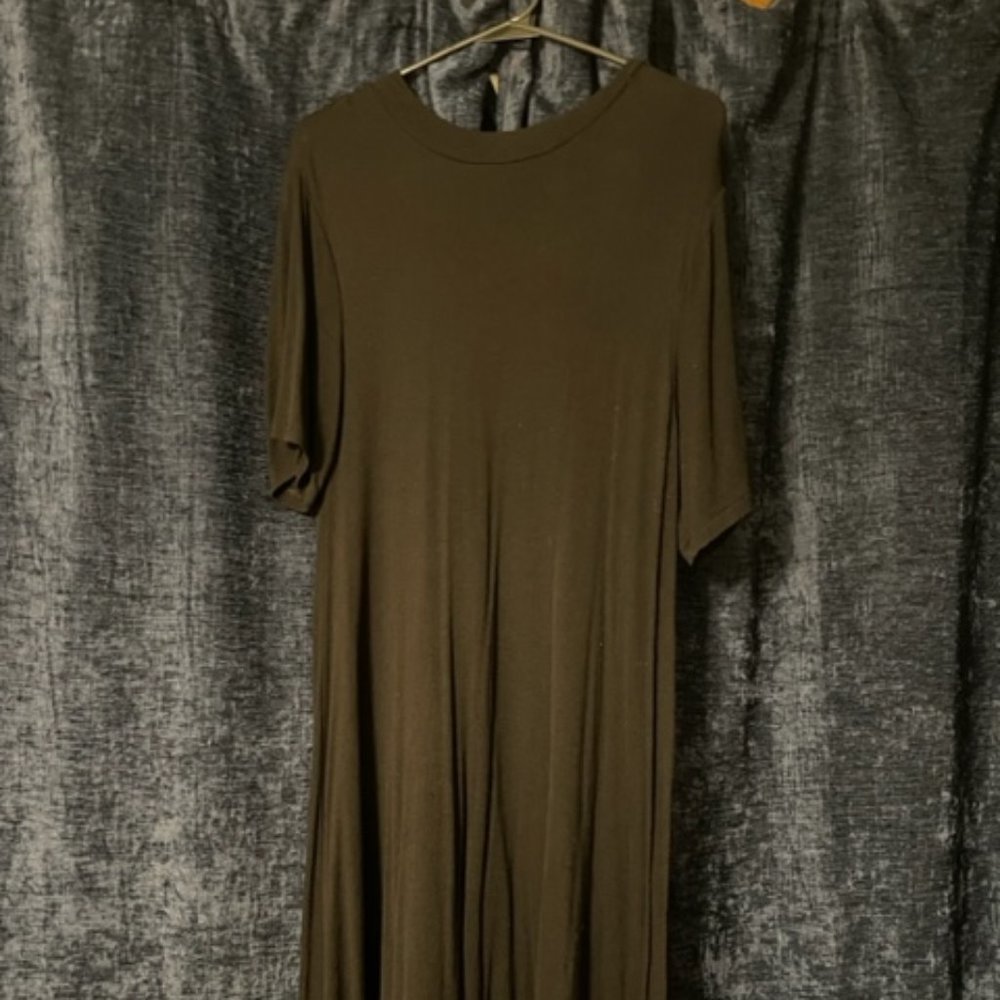 midi large black swing dress